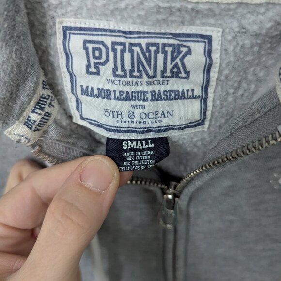 PINK Victoria's Secret Women's Gray & Black Chicago White Sox Zip, Small - Picture 5 of 6